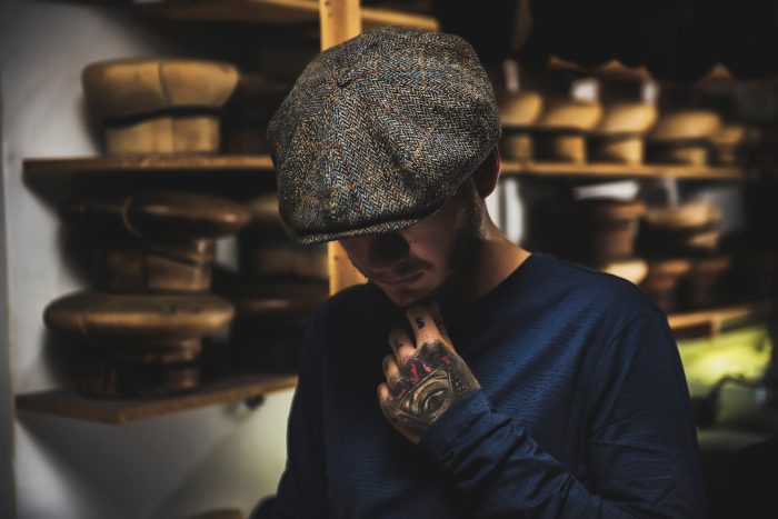 PEAKY Genuine Newsboy Scottish Harris Tweed 8 Panel Man Flat Cap Large Crown Golf Hat Wool Handmade Casquette Irish Baker Boy BROWN-bLUE
Seller details